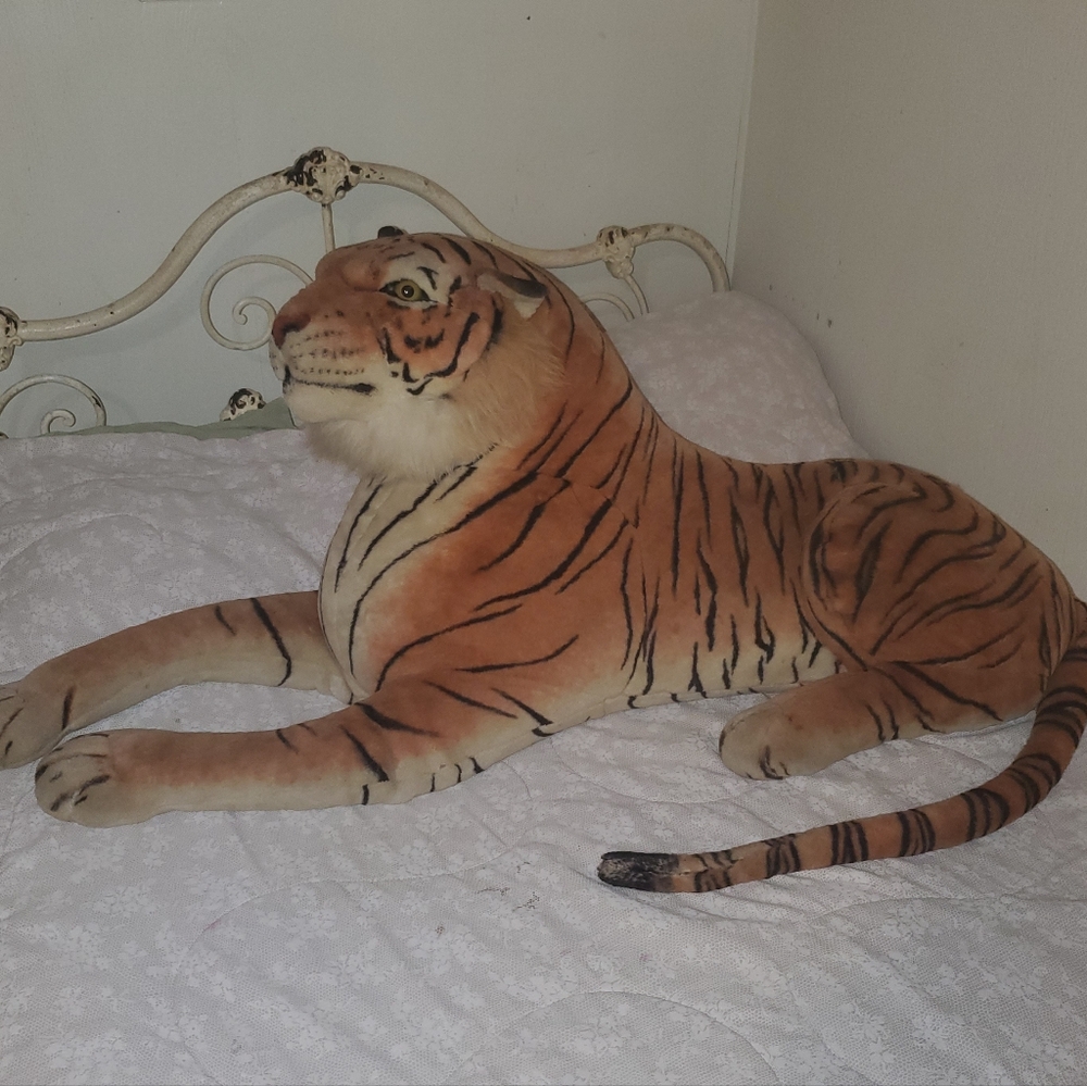 Giant Vintage Stuffed Tiger - Picture 2 of 6